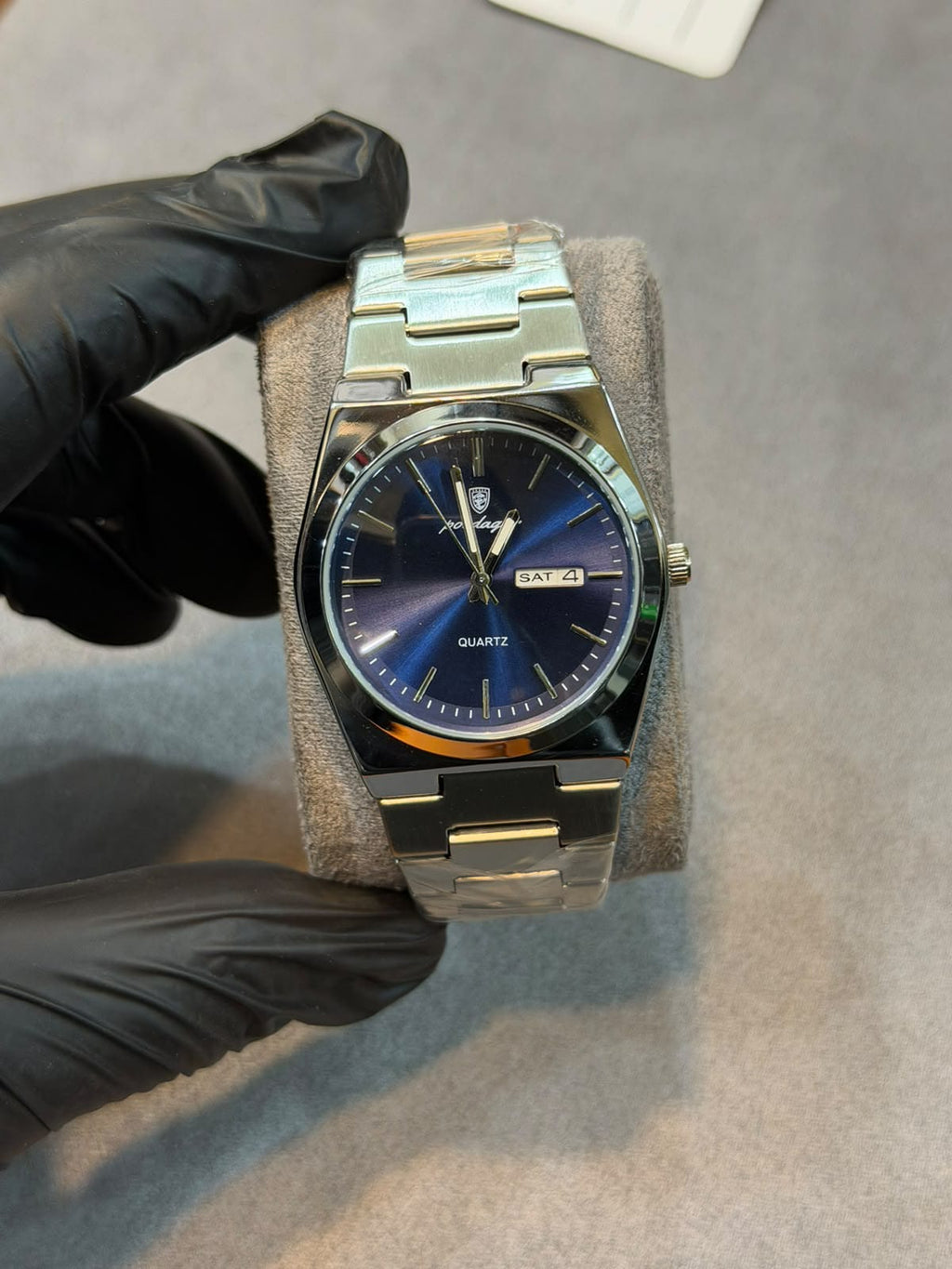 Poedagar Royal Emerald Day-Date | Steel Quartz Watch | Watch Times
