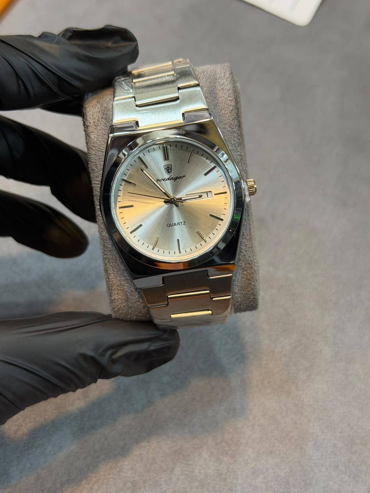 Poedagar Royal Emerald Day-Date | Steel Quartz Watch | Watch Times